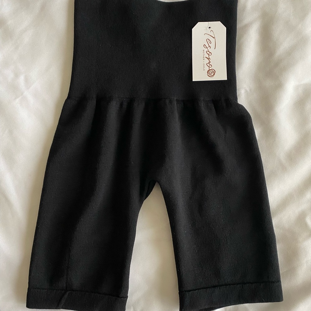 On The Go Compression Biker Shorts - Black
